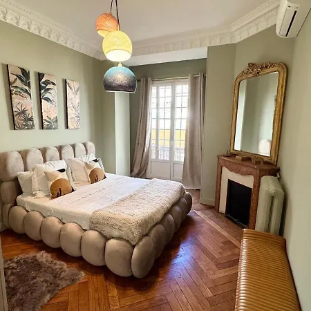 Appartement Magnifique Dans Palais Niçois